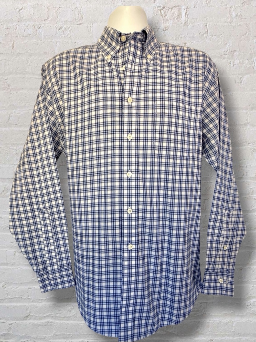 Brooks Brothers 346 Non Iron Button Down Shirt Mens M Blue White Plaid Cotton